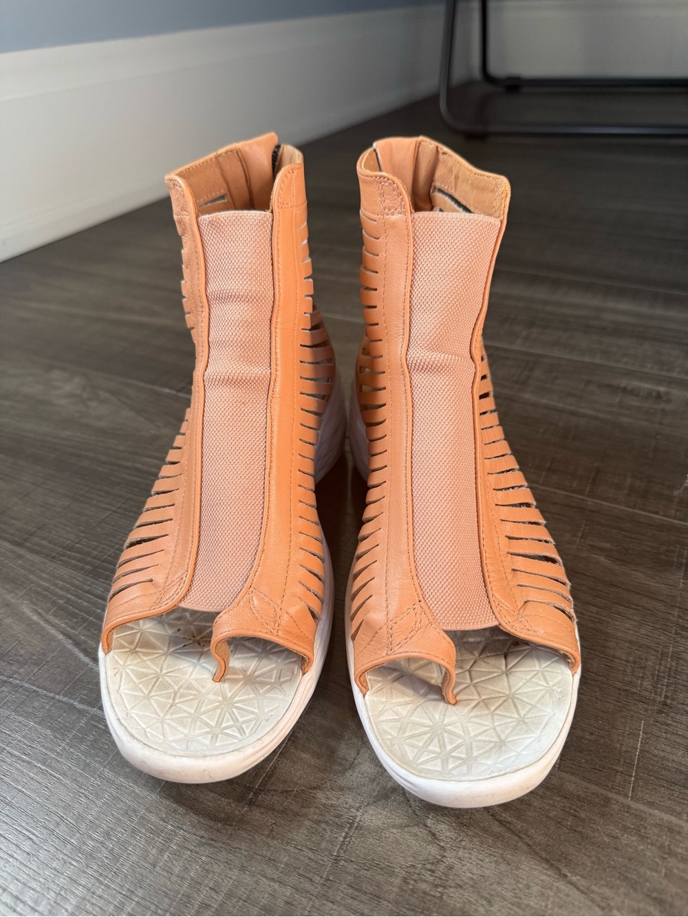 Women's Peach Cutout Gladiator Sandals